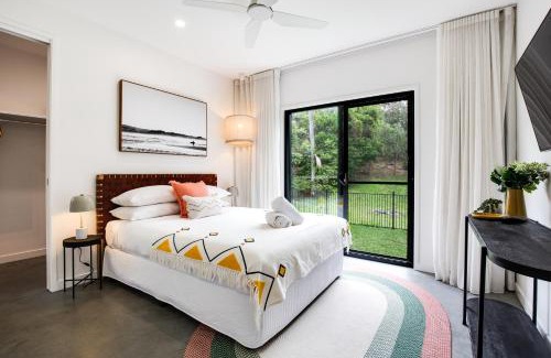 Yaroomba House | Luxury Modern 4 BR Pet Friendly Family Beach Home