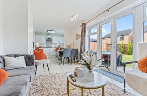Little Hay House | Luxury Modern House - 8 mins to NEC, Airport