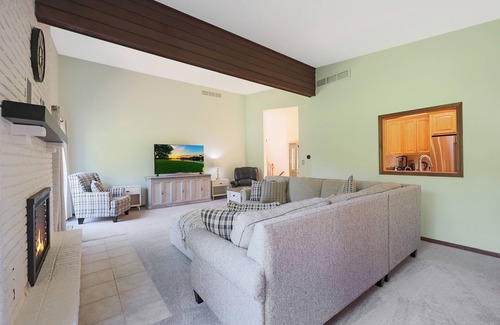 McHenry House | Luxury Moraine Hills Home w/heated Pool and Sauna — Up to 10 Guests!