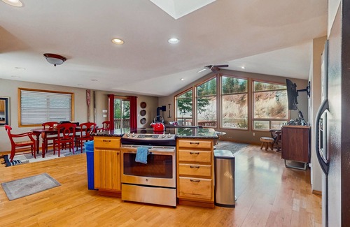 Gold Bar House | Luxury mountain cabin with river access & private hot tub - dog-friendly