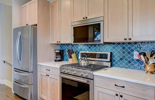 Rendezvous House | Luxury Mountain Chalet 95 I Private Hot Tub I Great Views I Best Price I Discounted Attractions