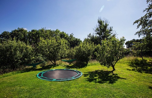 Abergavenny House | Luxury Mountain Holiday Property & Wellness Retreat with Sauna, Pool & Hot Tub.