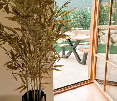 Kreuth House | Luxury Mountain View Chalet next to Tegernsee for Family & Friends - free parking