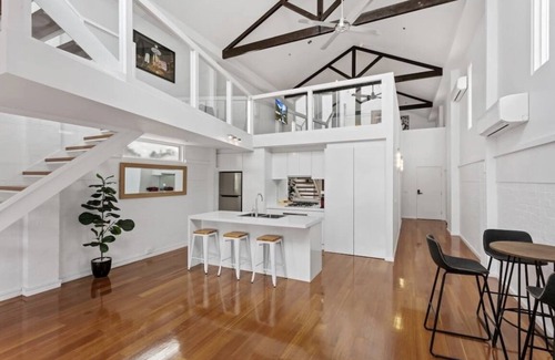 Bendigo Apartment | Luxury New York style Penthouse in the heart of Cosmopolitan Bendigo