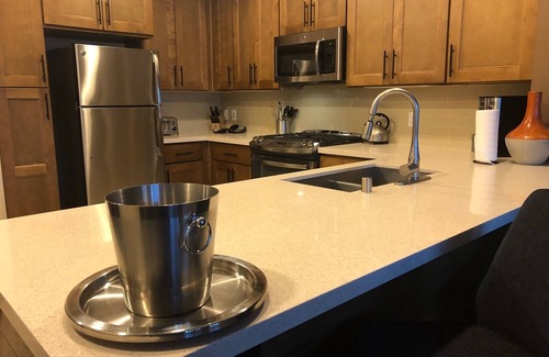 Truckee Condo | Luxury Northstar Lodge for New Years 500 feet away from the ski gondola!