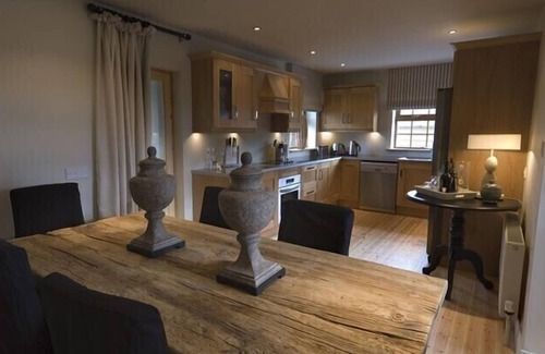 Tahilla Cottage | Luxury ocean-front cottage with private beach. ALASTAIR SAWDAY RECOMMENDED