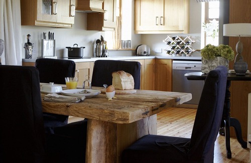 Tahilla Cottage | Luxury ocean-front cottage with private beach. ALASTAIR SAWDAY RECOMMENDED