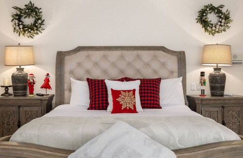 Harbour Pointe Resort | Luxury ocean/sunset view resort w/pool and spa