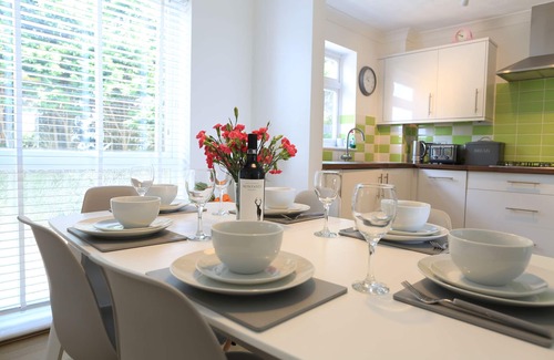 Boscombe House | LUXURY OCEAN VIEW HOUSE Southbourne seafront, between Bournemouth/Christchurch