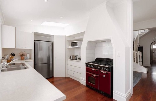 Carlton House | Luxury On Lygon, Victorian Terrace