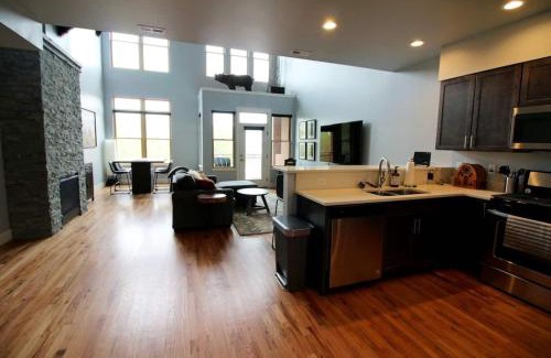 Salida House | Luxury On The River, Downtown River Balcony Str513