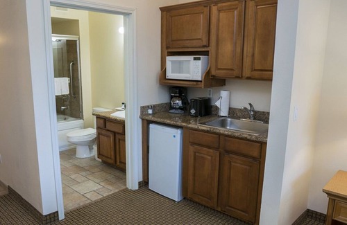 Las Vegas Resort | Luxury one bedroom and one bathroom unit with full amenities