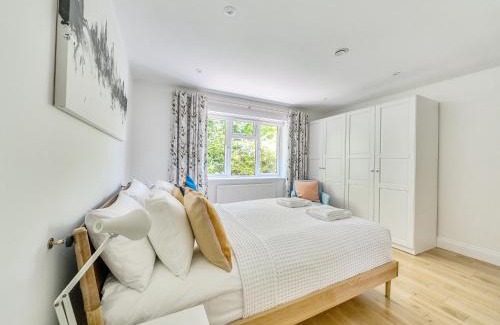 Kennington Apartment | ★ Luxury Oxford Apartment ★ Sleeps 4, Free Parking