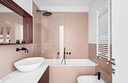 Porta Venezia Apartment | Luxury Penthouse - 5 min to Duomo