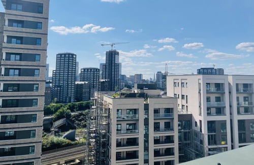 Canning Town South Apartment | Luxury Penthouse Duplex