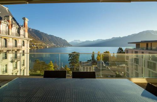Montreux City Centre Apartment | Luxury Penthouse in Montreux City with Lake View by GuestLee