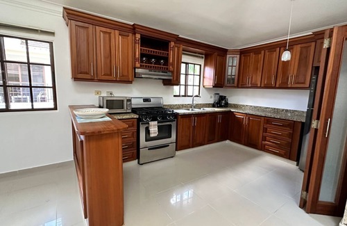 El Cortecito Apartment | Luxury Penthouse, short walk to beach and restaurants, pool, high speed wifi