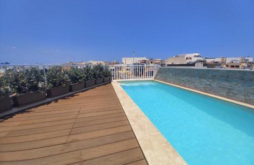 Hamrun Apartment | Luxury Penthouse with private pool