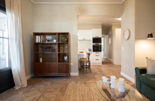 Petralona Apartment | Luxury Petralona Penthouse - Sleeps 7 -Near Metro
