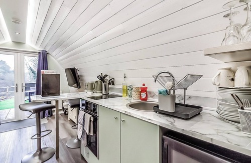 Gunthorpe Cottage | Luxury pod, perfect for two people seeking a romantic and relaxing break.