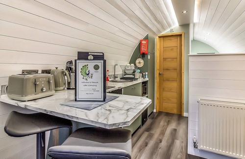 Gunthorpe Cottage | Luxury pod, perfect for two people seeking a romantic and relaxing break.