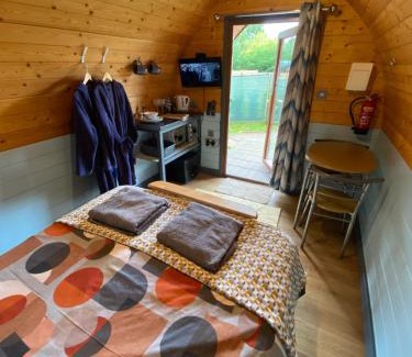 Longtown Cabin | luxury pod with hot tub