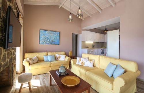 Amari Villa | Luxury privacy in Cretan countyside