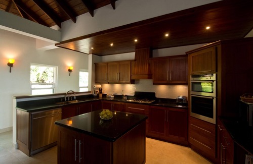 Spring Estate Villa | Luxury private villa with pool. Great for 2 or 4 guests