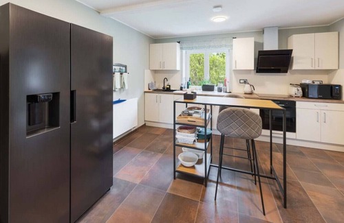 Libesice House | Luxury renovated barns with private wellness