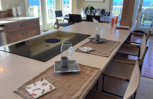 Block Island House | Luxury Rental Home. Central Air and Unparalleled Ocean Views, Newly Renovated