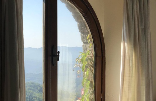 Arlia Villa | Luxury rental villa with infinity pool and panoramic views