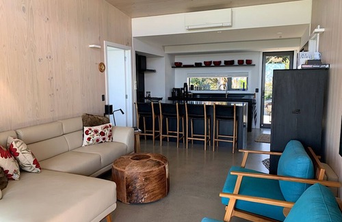 Langs Beach House | Luxury Retreat and Pet Friendly