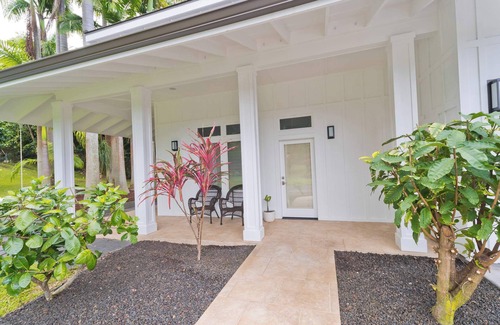 Kailua-Kona House | Luxury Retreat in Kona with Saltwater Pool