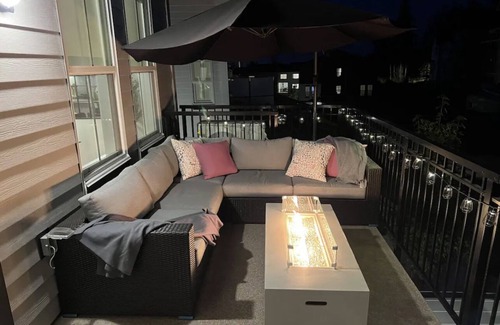 Yorkson House | Luxury Retreat in Langley: Elegant & Exclusive