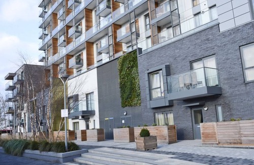 Peninsula Apartment | Luxury Riverside apartments, 3 Bedroom apartment on the river, O2, Excel