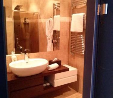 Czestochowa Apartment | Luxury Room Well Located