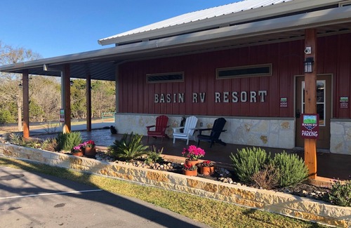 Belton House | Luxury RV Resort - Pool - Lodge - Recreation - Community