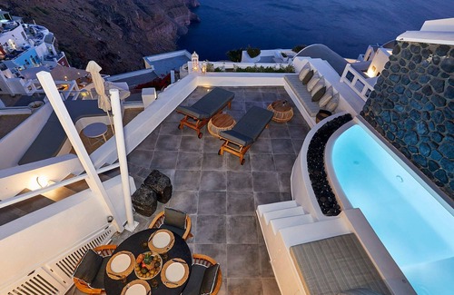 Imerovigli Villa | Luxury Santorini Villa | Villa Dolce Vita | 2 Bedrooms | Private Plunge Pool &.