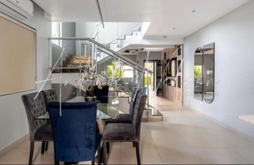 Reading House | Luxury Sea View - Montego Bay Villa - Gated