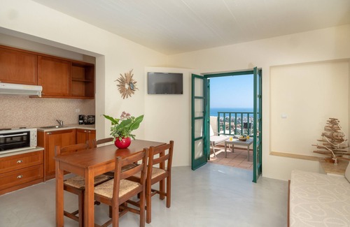 Piskopiano Hotel | Luxury Sea View Suite, Kalimera Village