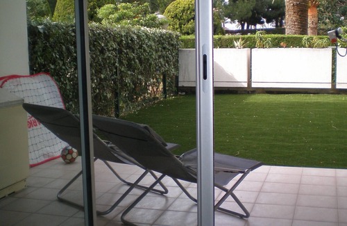 Cros-de-Cagnes Apartment | Luxury Seafront Apartment With Large Private Garden