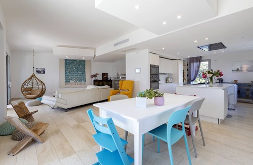 Fertilia Villa | Luxury Seafront Villa with Rooftop Pool & Stunning Sea Views