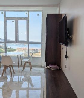 Boumerdes Province Apartment | Luxury Seaview Studio with Pool & SPA