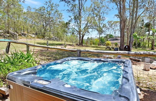 Wollombi Cottage | Luxury self-contained homestead and a farm full of beauty and adventure