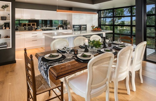 Shoreham House | Luxury Shoreham Property Coastal/Rural Views & Pool, Close to Wineries & Beach