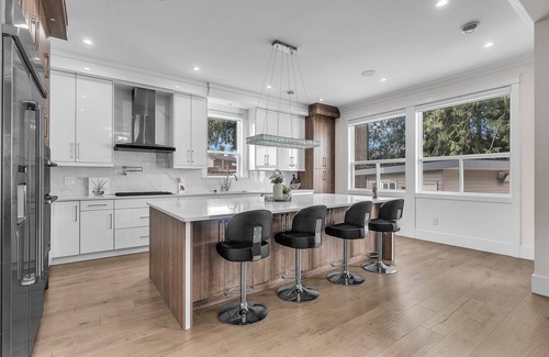 Newton House | Luxury Spacious House