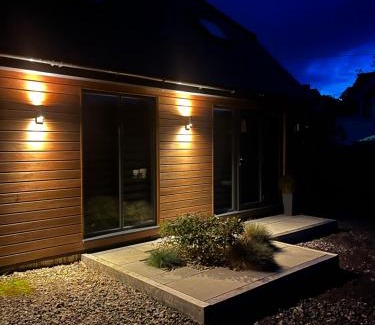 Warminster Apartment | Luxury stay Kings Annexe 5 minutes from Longleat