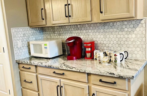 Trail Apartment | Luxury studio in the private hillside of Trail. Wi-Fi & Pet Friendly!