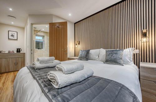 Priors Marston Apartment | Luxury Studio Rooms, Stockton, Pet Friendly, Wifi