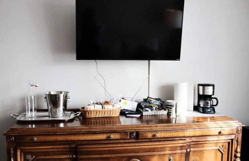 Richfield Apartment | Luxury suite at Erik's retreat